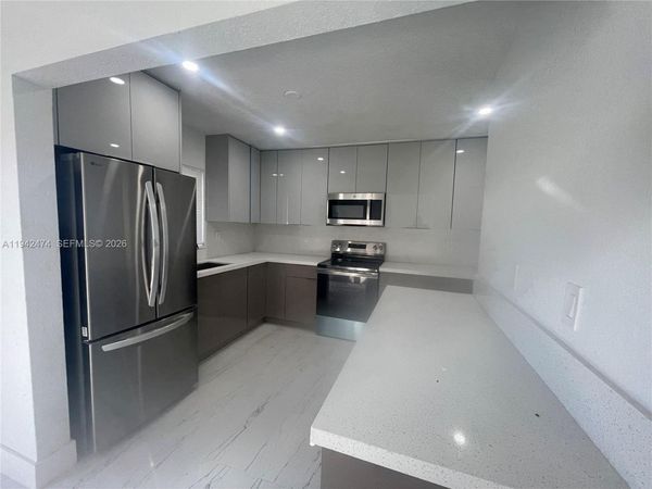 9124 SW 180th St, Palmetto Bay, FL 33157