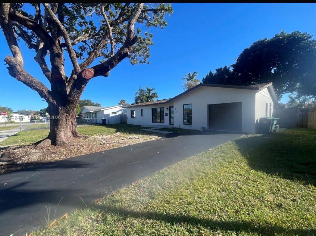 9124 SW 180th St, Palmetto Bay, FL 33157 Photo