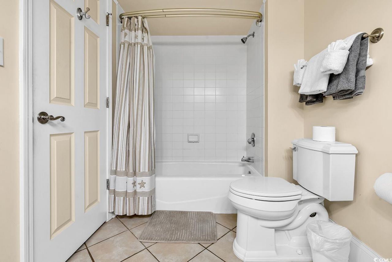 9840 Queensway Blvd. Photo 15