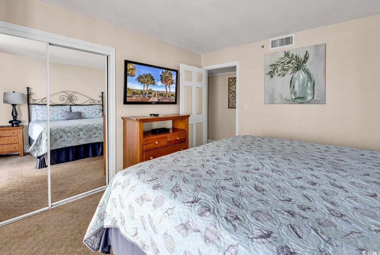 9840 Queensway Blvd. Photo 17