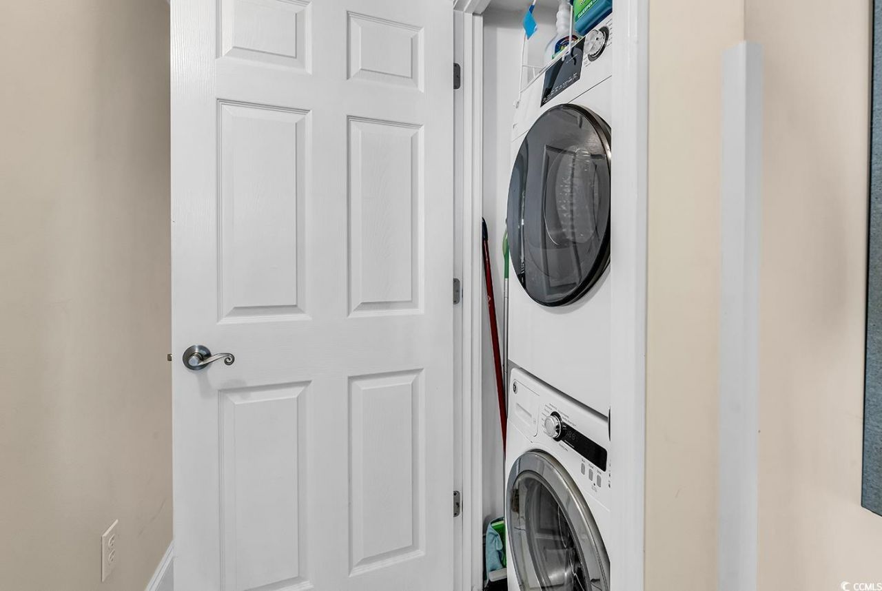 9840 Queensway Blvd. Photo 19