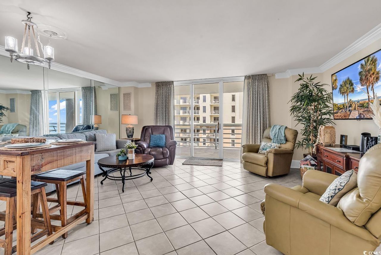 9840 Queensway Blvd. Photo 5