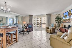 9840 Queensway Blvd. photo 4