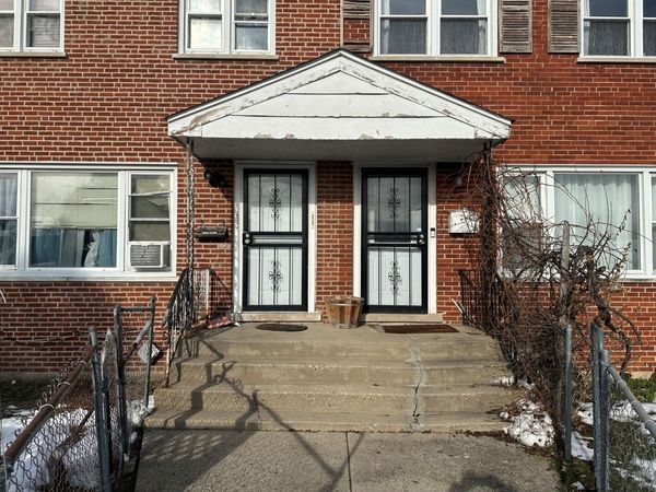 9485 Sumac Road, Unit F, Des Plaines, IL 60016