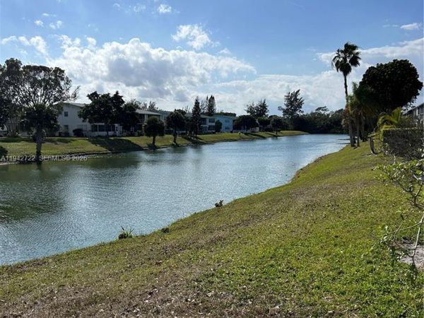 38 Northampton B, Unit 38, West Palm Beach, FL 33417