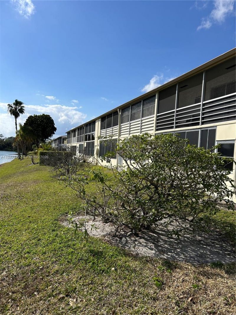 38 Northampton B, Unit 38, West Palm Beach, FL 33417 Photo
