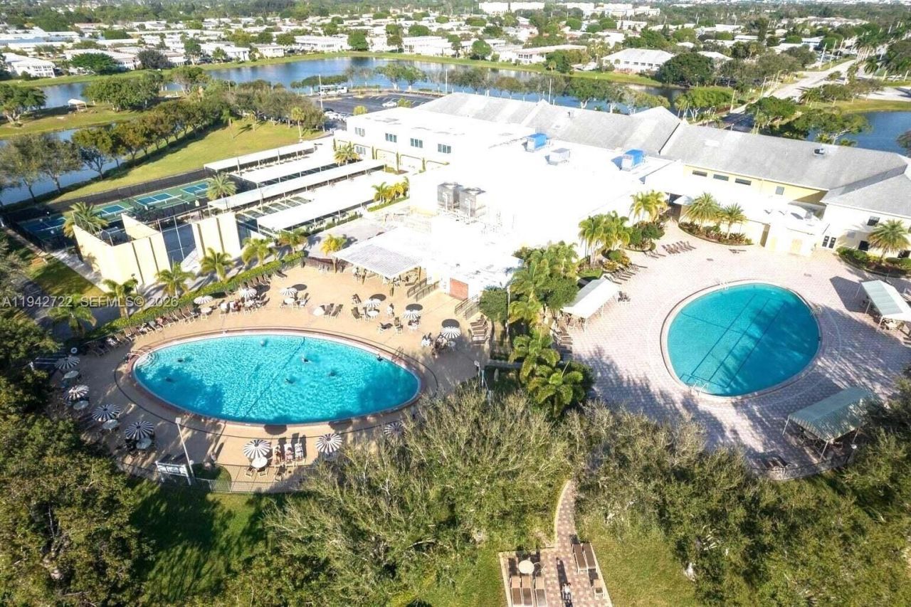 38 Northampton B, Unit 38, West Palm Beach, FL 33417 Photo