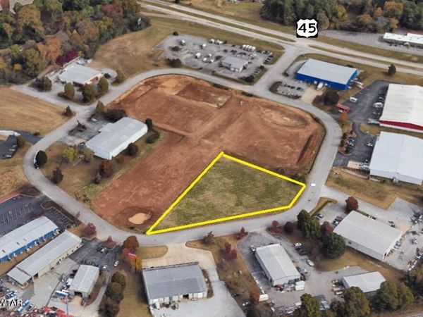 231 Commerce Center Circle , Jackson, TN 38301