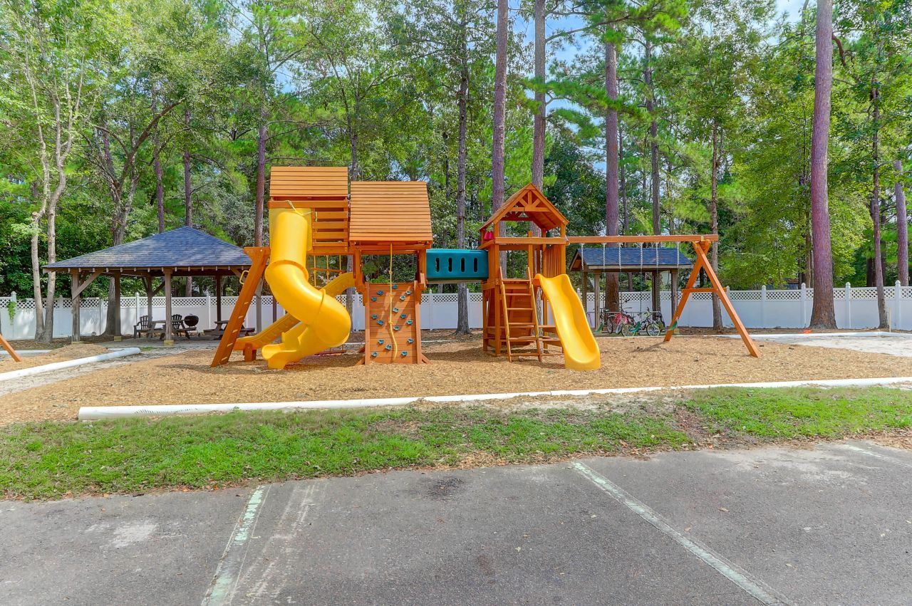 188 Midland Parkway Photo 20