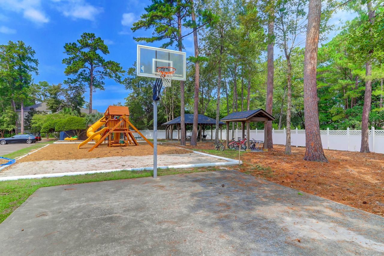 188 Midland Parkway Photo 21