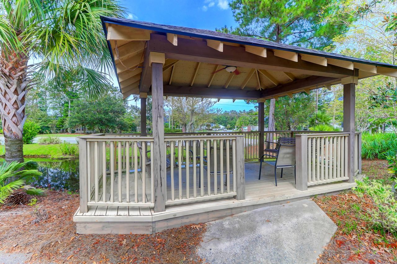 188 Midland Parkway Photo 23