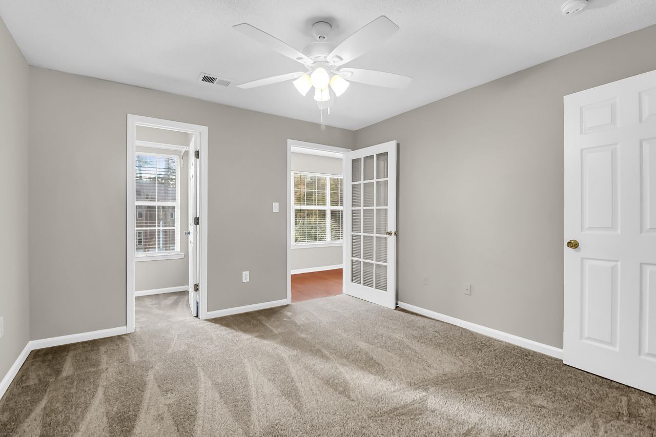 188 Midland Parkway Photo 8