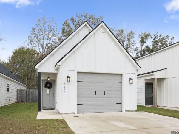 820 S Audubon Place Ave, Gonzales, LA 70737