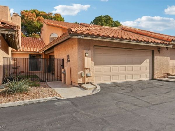 2842 Campo Verde Drive, Las Vegas, NV 89121