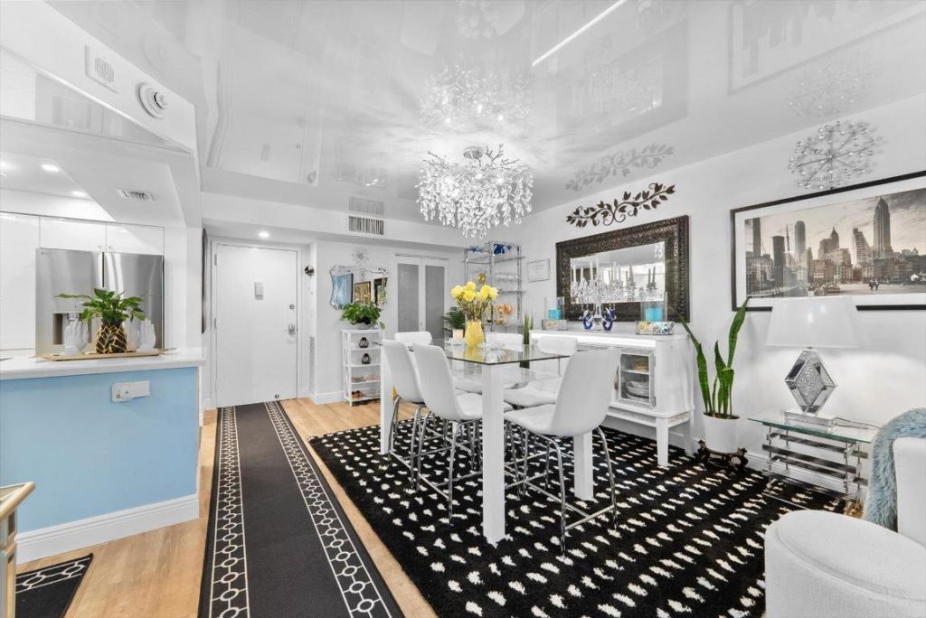 1160 N Federal Highway, Unit 221, Fort Lauderdale, FL 33304 Photo