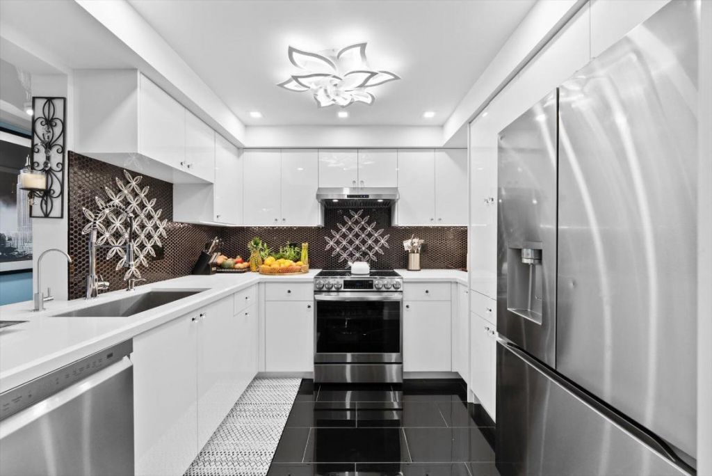 1160 N Federal Highway, Unit 221, Fort Lauderdale, FL 33304 Photo