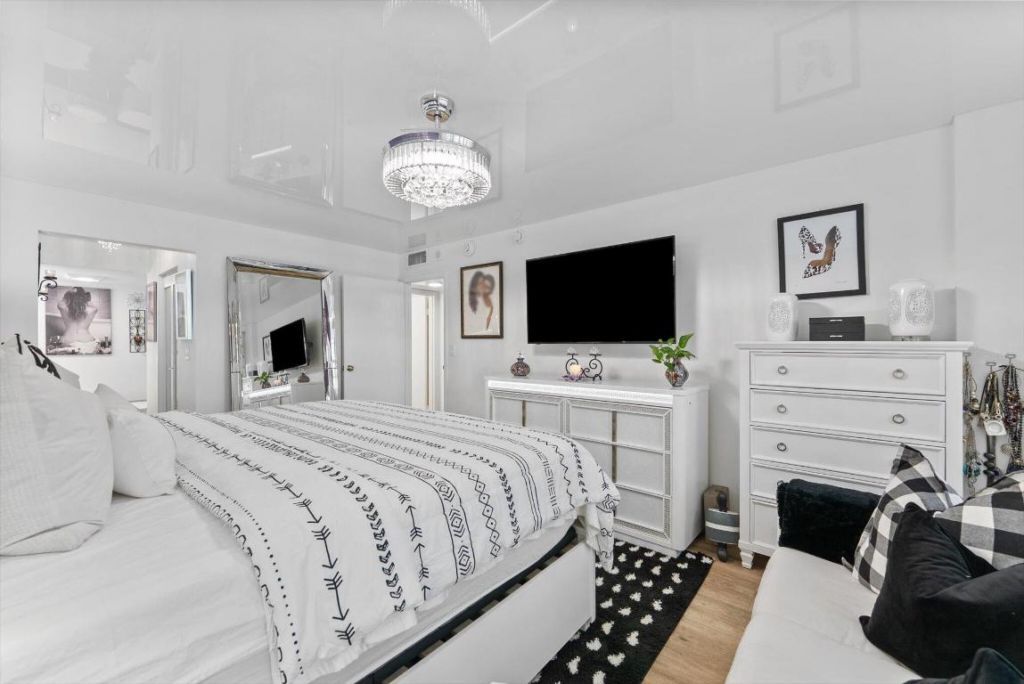 1160 N Federal Highway, Unit 221, Fort Lauderdale, FL 33304 Photo