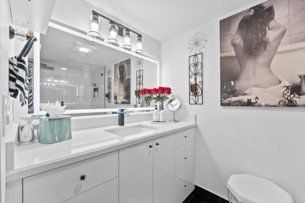 1160 N Federal Highway, Unit 221, Fort Lauderdale, FL 33304 Photo