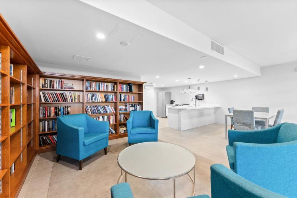 1160 N Federal Highway, Unit 221, Fort Lauderdale, FL 33304 Photo