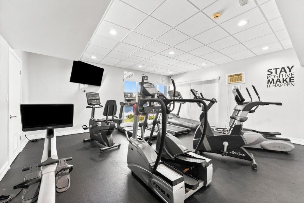 1160 N Federal Highway, Unit 221, Fort Lauderdale, FL 33304 Photo