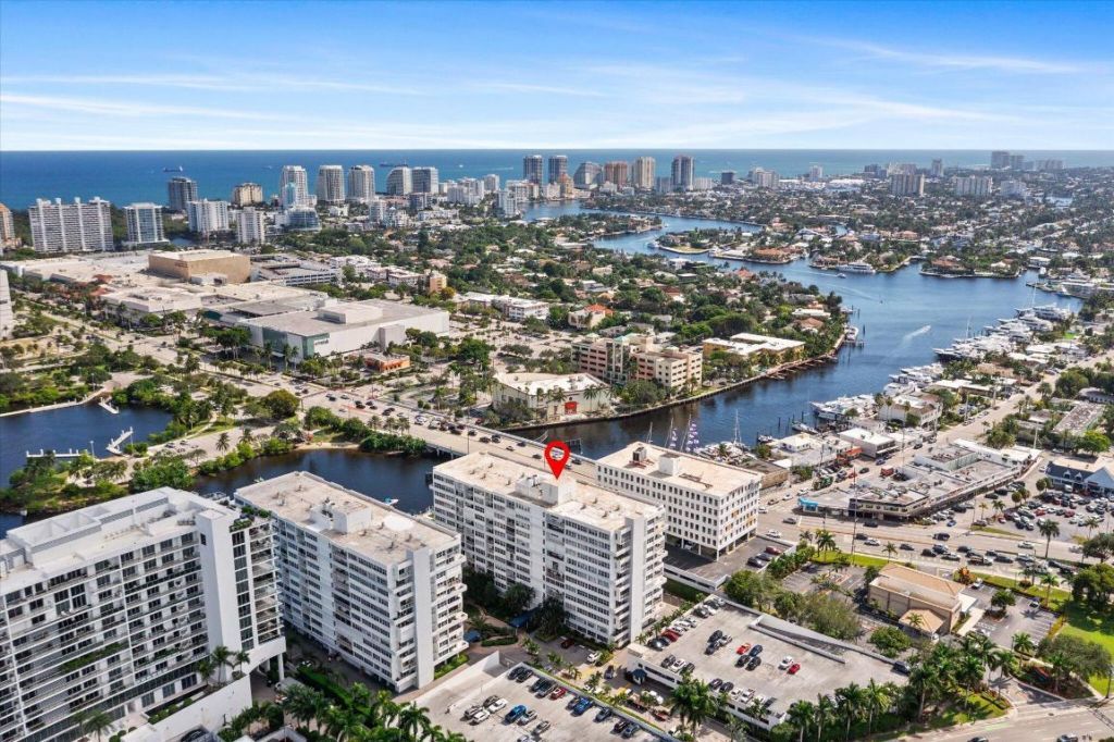 1160 N Federal Highway, Unit 221, Fort Lauderdale, FL 33304 Photo