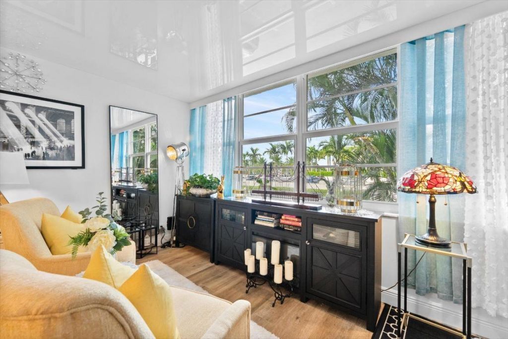 1160 N Federal Highway, Unit 221, Fort Lauderdale, FL 33304 Photo