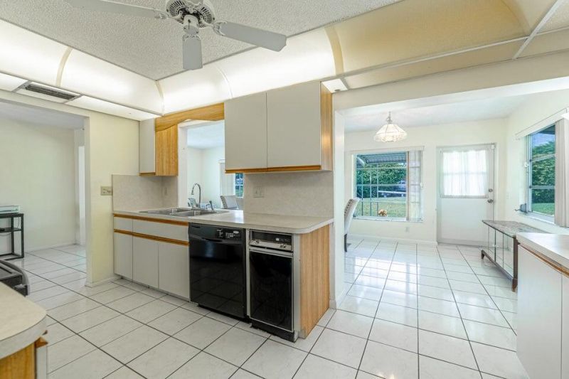 135 NW 14th Street, Boynton Beach, FL 33426 Photo