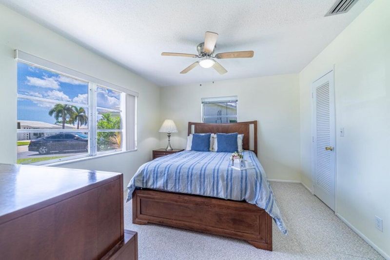 135 NW 14th Street, Boynton Beach, FL 33426 Photo