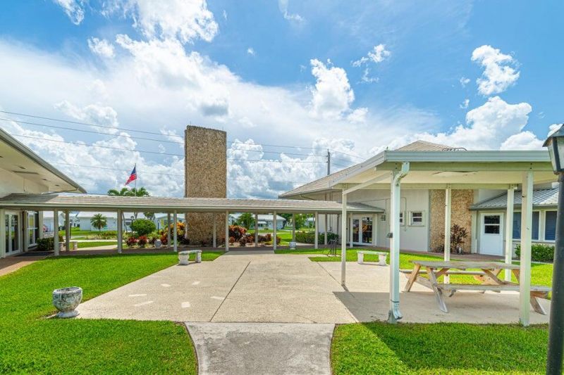 135 NW 14th Street, Boynton Beach, FL 33426 Photo