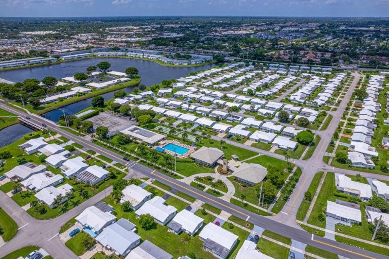 135 NW 14th Street, Boynton Beach, FL 33426 Photo