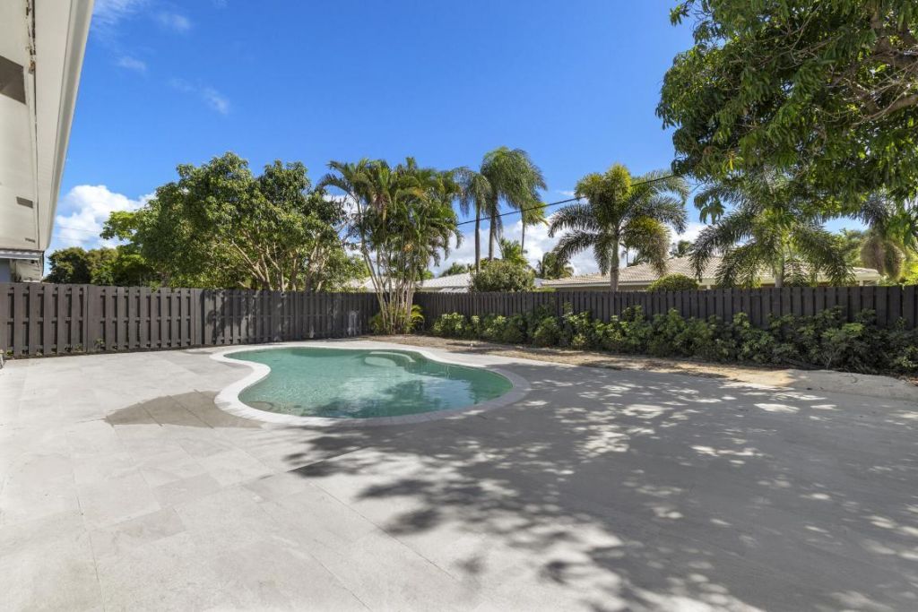 1750 NE 49th Street, Fort Lauderdale, FL 33334 Photo