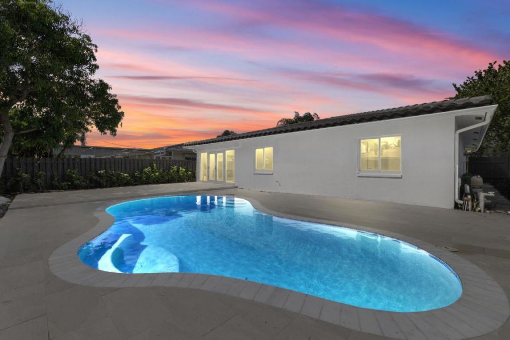 1750 NE 49th Street, Fort Lauderdale, FL 33334 Photo