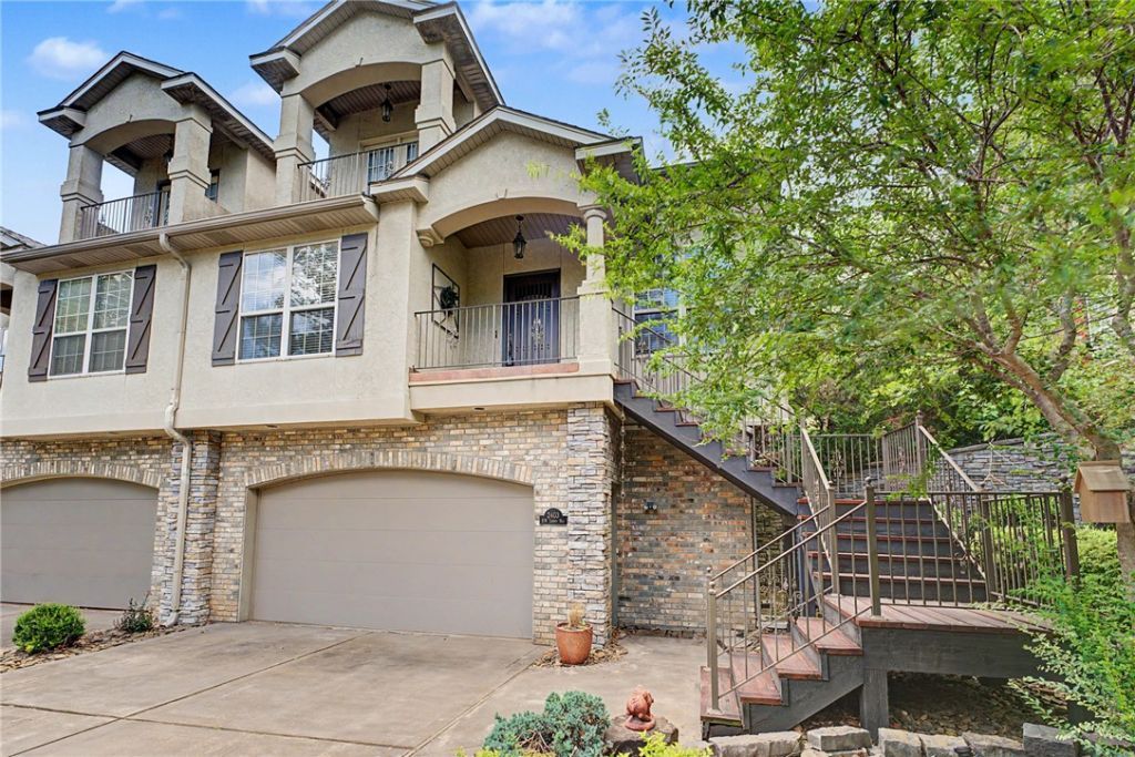 2403 NW Trinity Way Bentonville, AR 72712