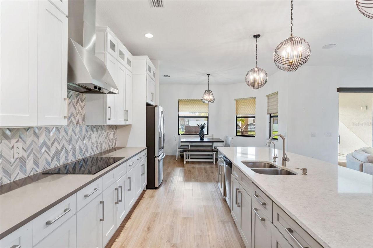 913 Buckhurst Drive, Spring Hill, FL 34609 Photo