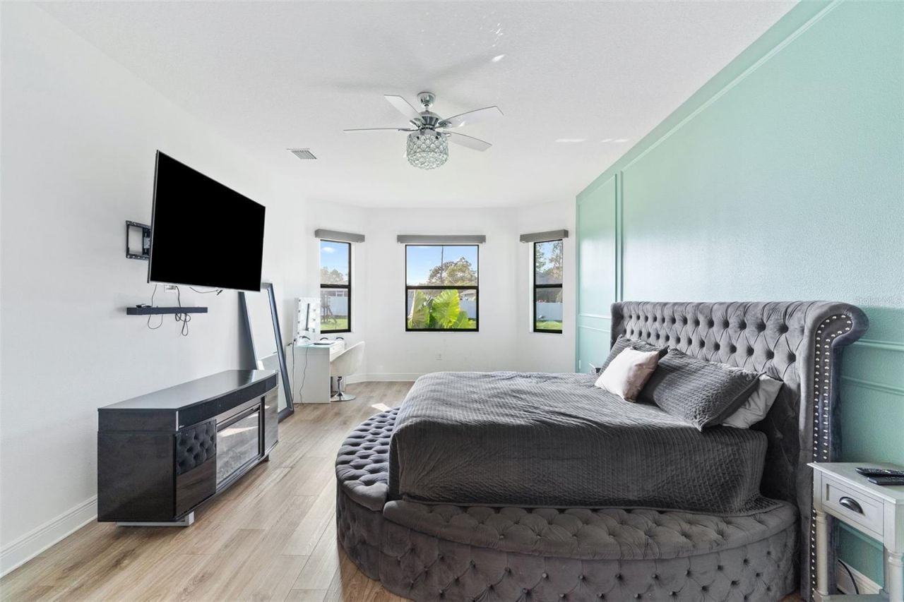 913 Buckhurst Drive, Spring Hill, FL 34609 Photo