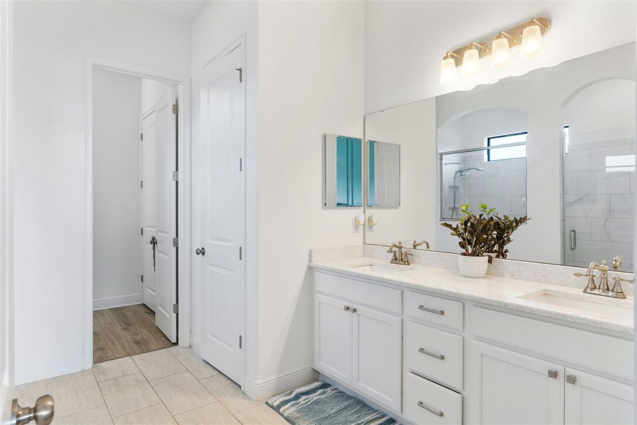 913 Buckhurst Drive, Spring Hill, FL 34609 Photo