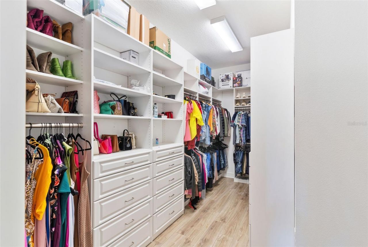 913 Buckhurst Drive, Spring Hill, FL 34609 Photo