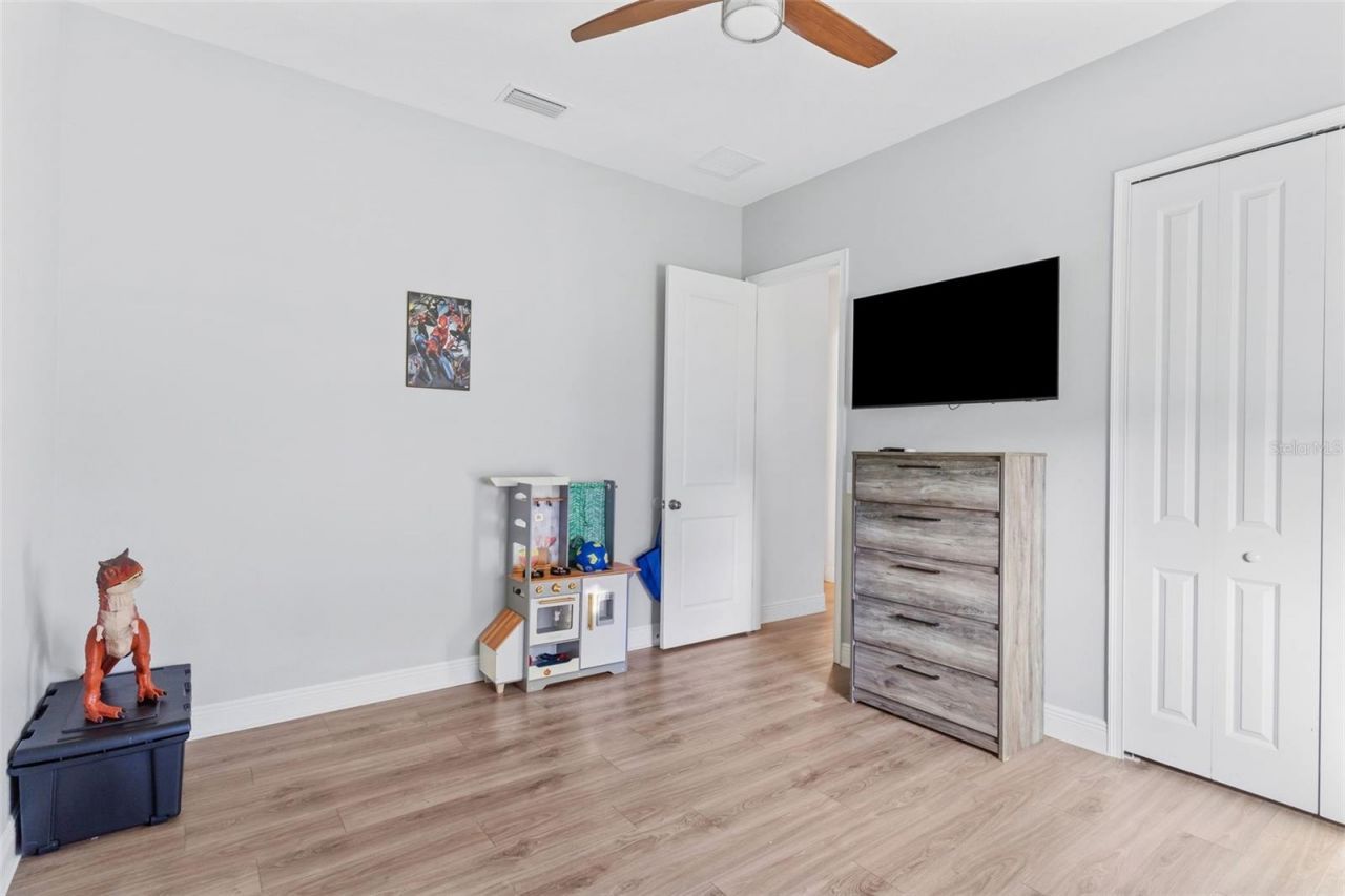 913 Buckhurst Drive, Spring Hill, FL 34609 Photo