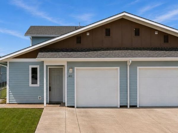 402 E I St, Deer Park, WA 99006