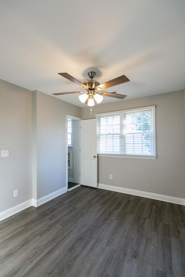 87 America Street Photo 11