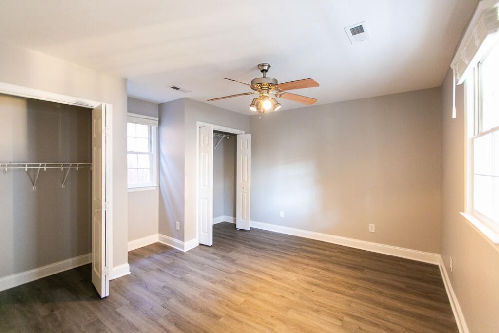 87 America Street Photo 16