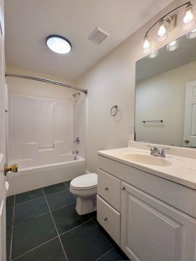 87 America Street Photo 18