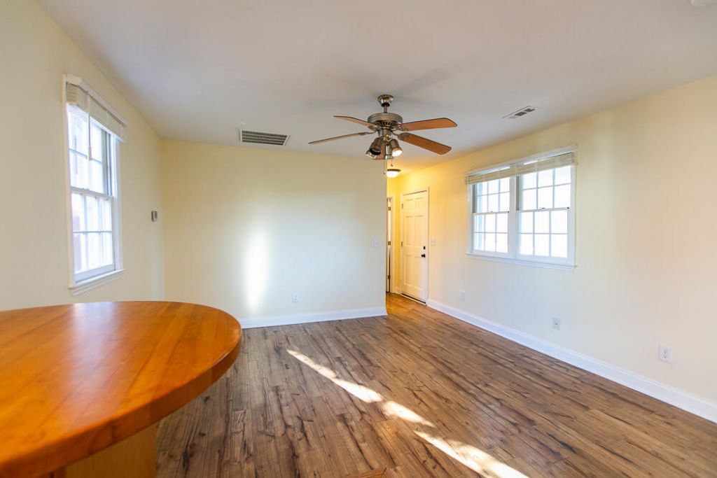 87 America Street Photo 9