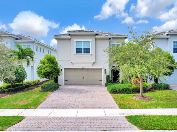 1612 Trailhead Ter, Hollywood, FL 33021