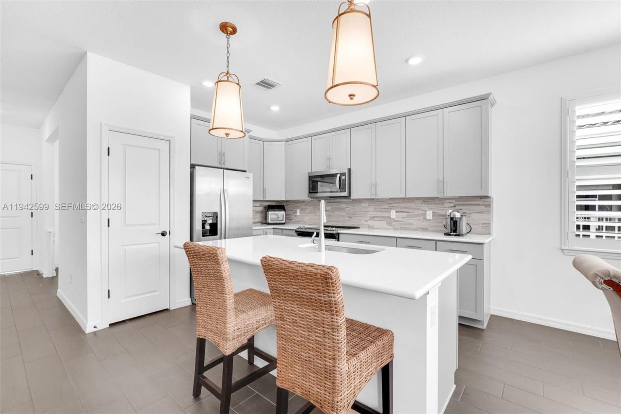 1612 Trailhead Ter, Hollywood, FL 33021 Photo