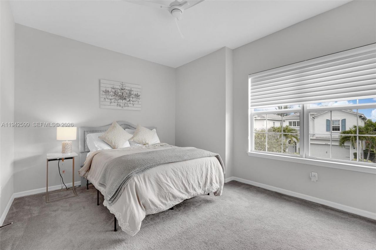 1612 Trailhead Ter, Hollywood, FL 33021 Photo