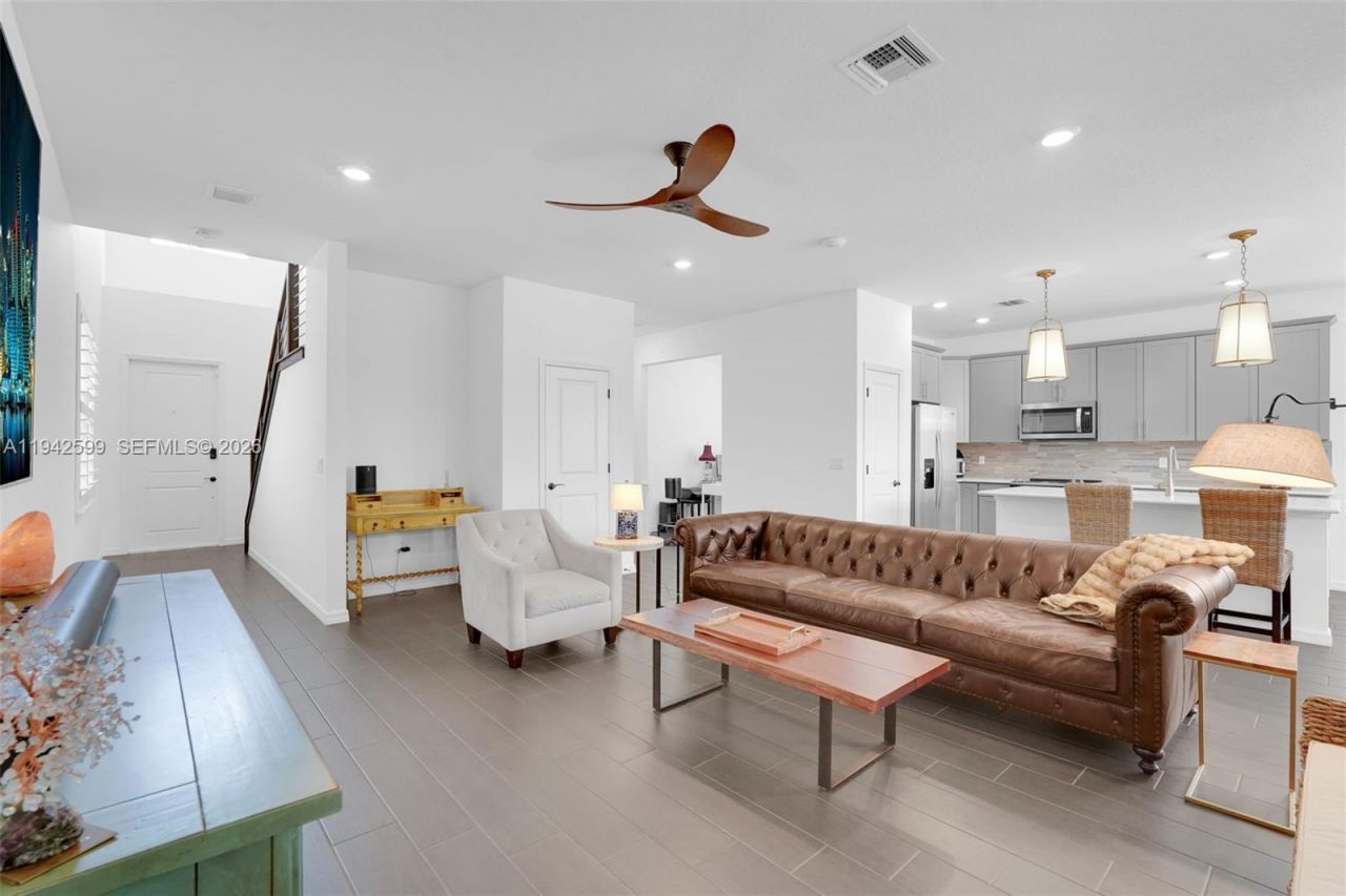 1612 Trailhead Ter, Hollywood, FL 33021 Photo