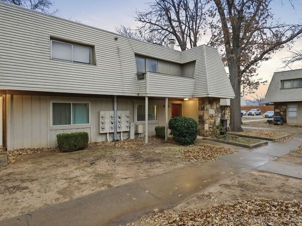 2215 E 67th Street, Unit 1511, Tulsa, OK 74136