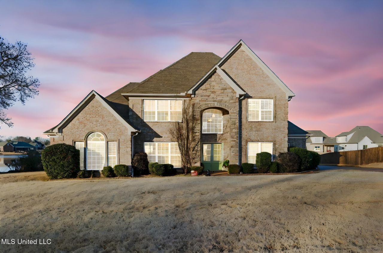 1606 N Montys Circle Southaven, MS 38672