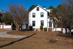 203 Sparkleberry Lane photo 4